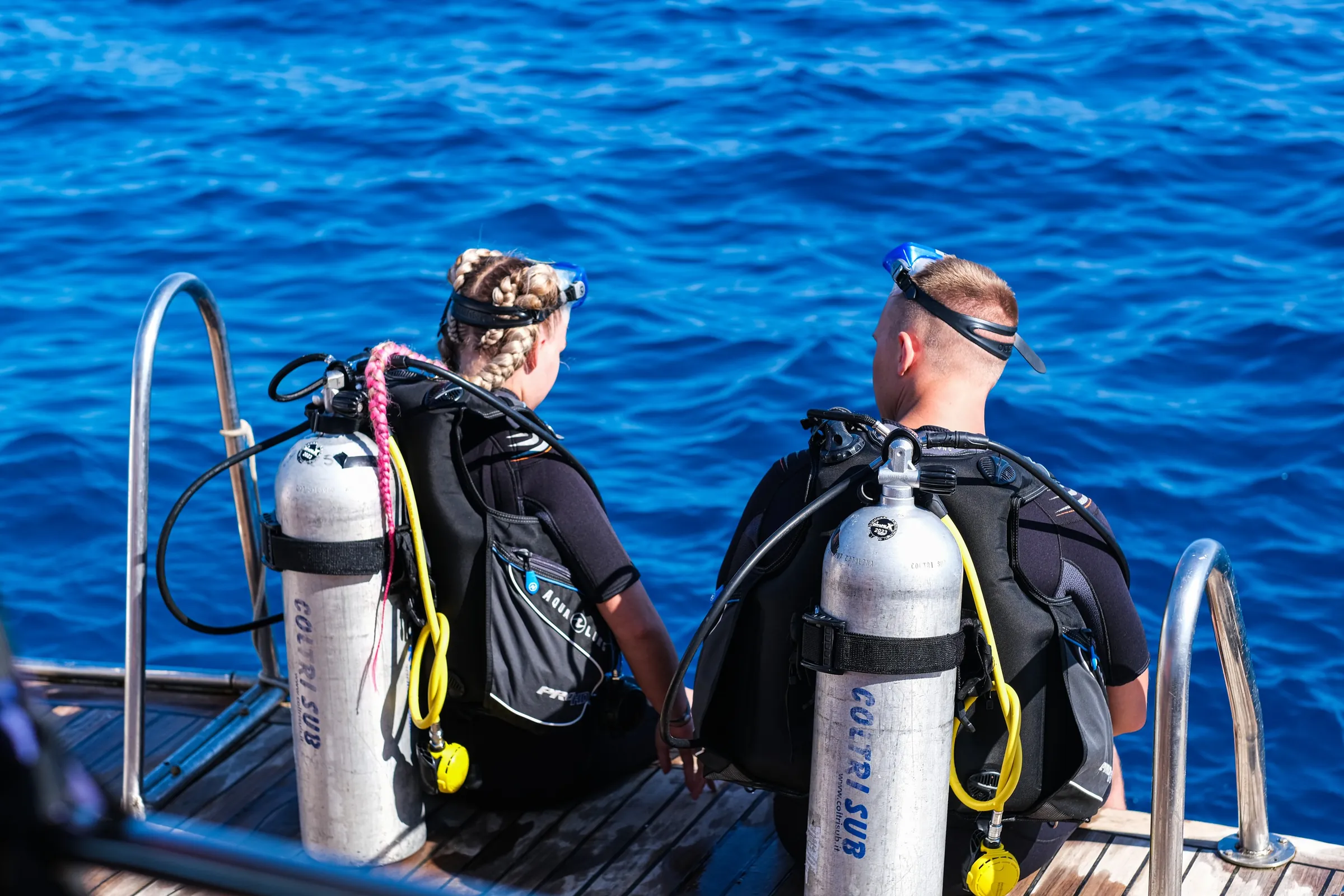 HALI: El equipo, en el agua.
